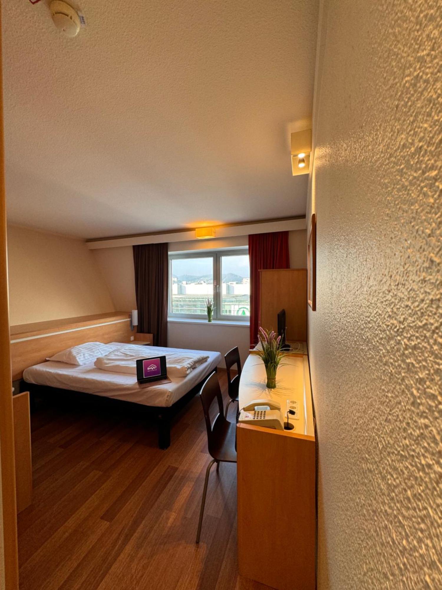 Готель Best In Hosting Graz - Self Check In Екстер'єр фото